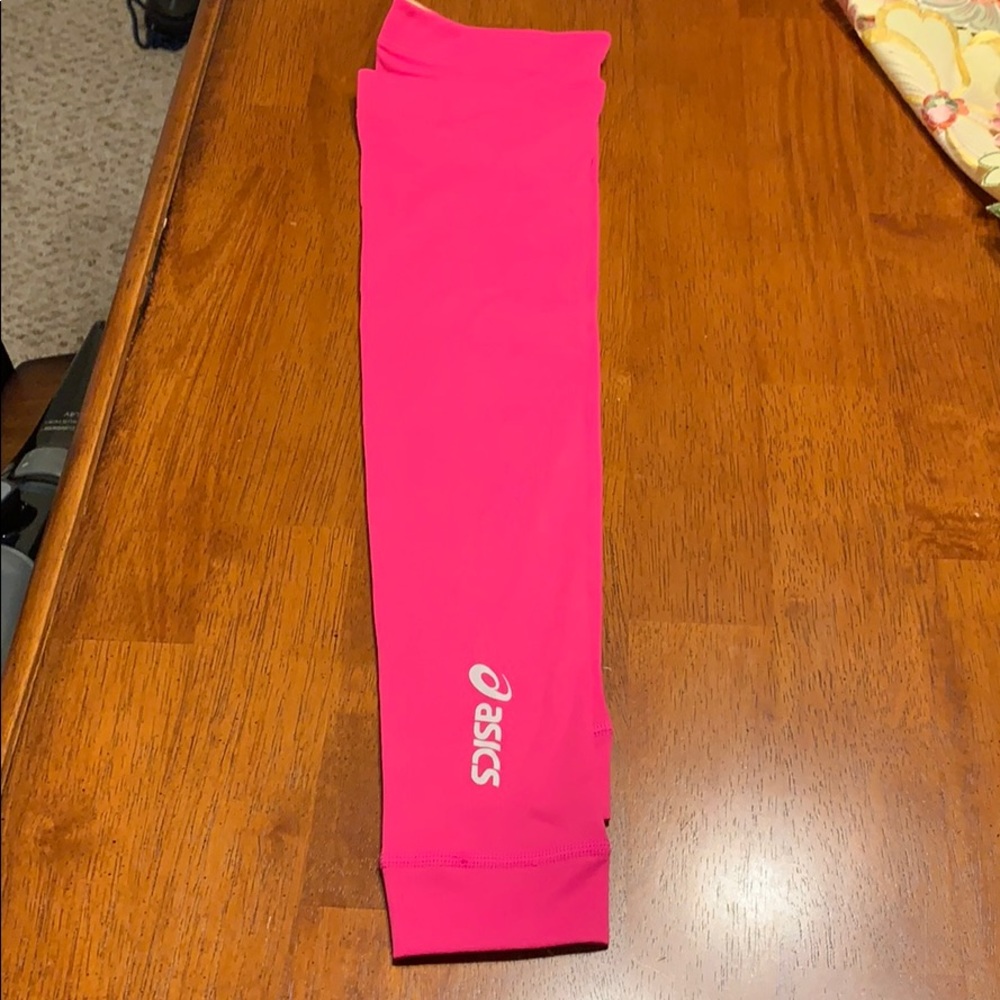 ASICS Arm sleeves for running NWOT